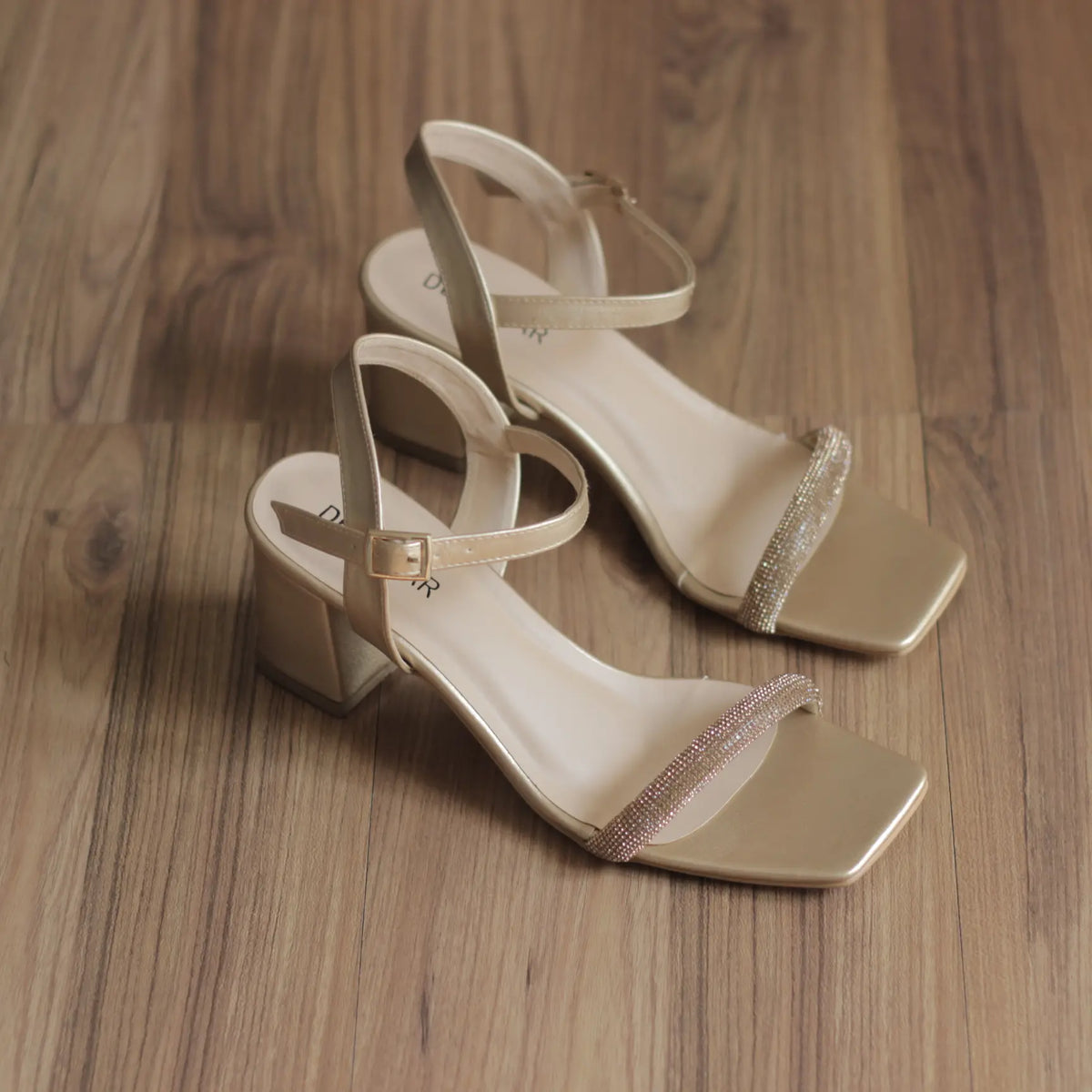 LUSINA – Soft Spark Sandal