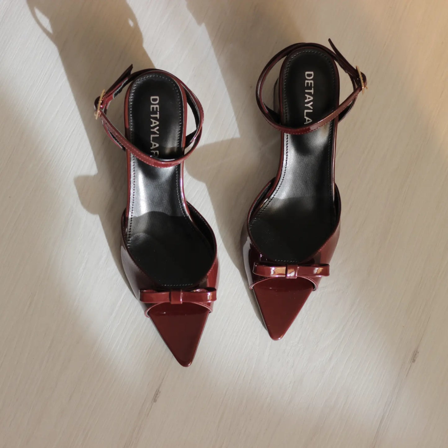 Luna Bow Sandal