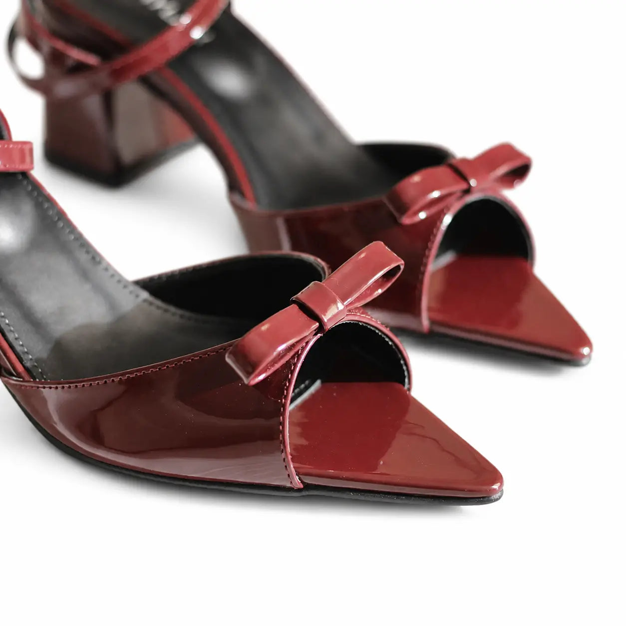 Luna Bow Sandal