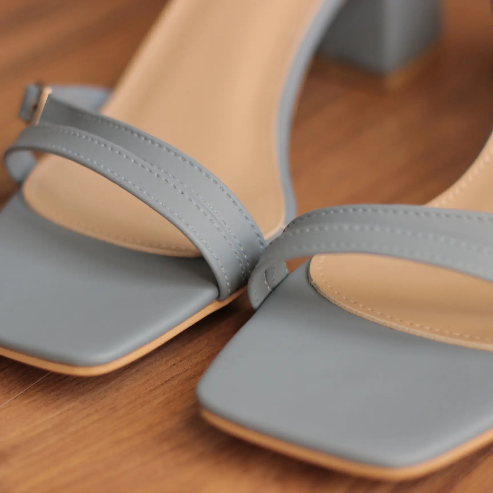 MIRA – Soft Arch Sandal