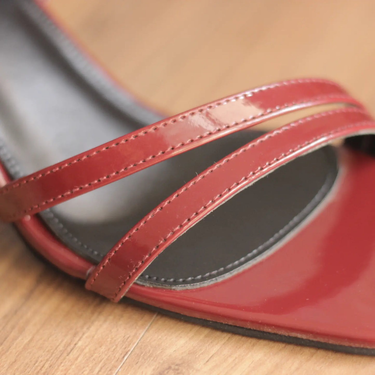 Rena – Minimal Muse Sandals