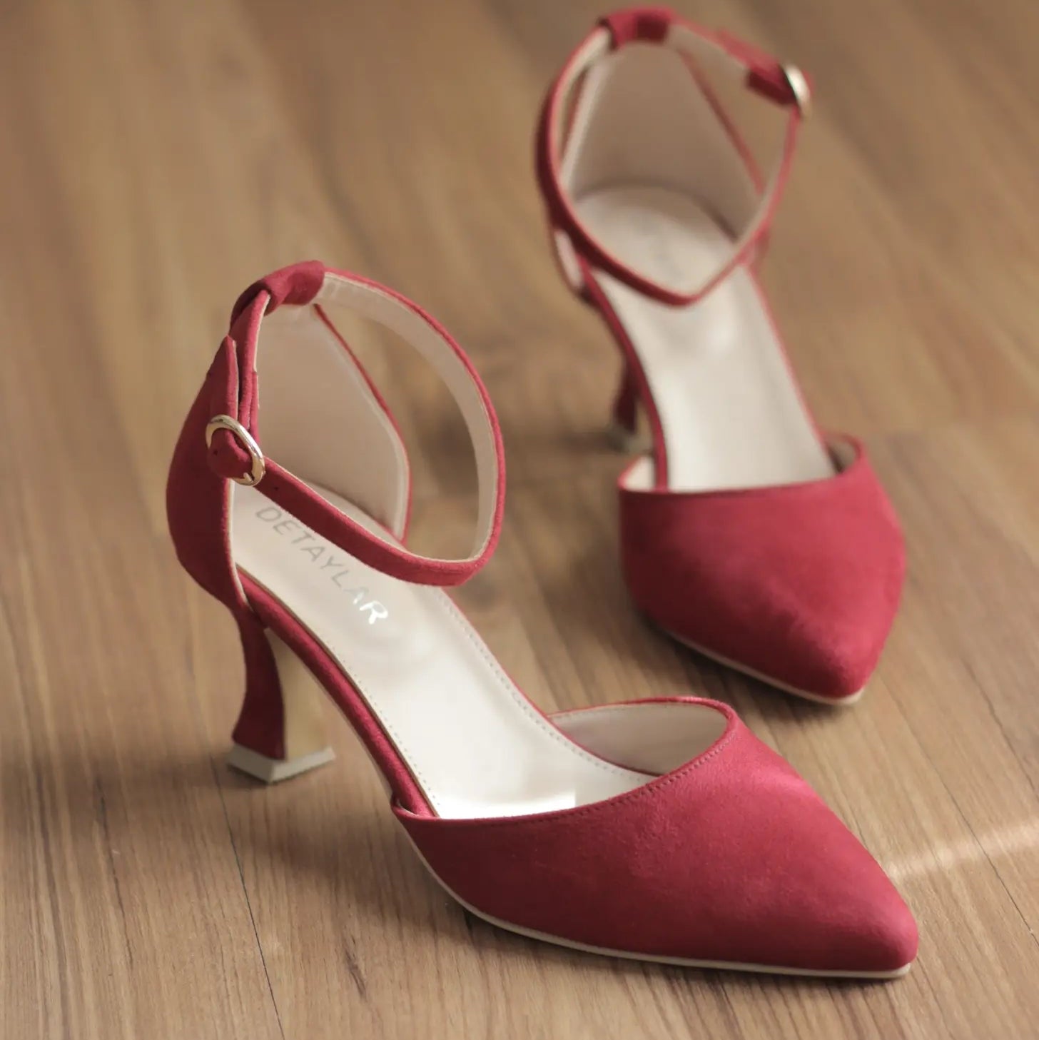 LAVINA – Soft Touch Suede Heels