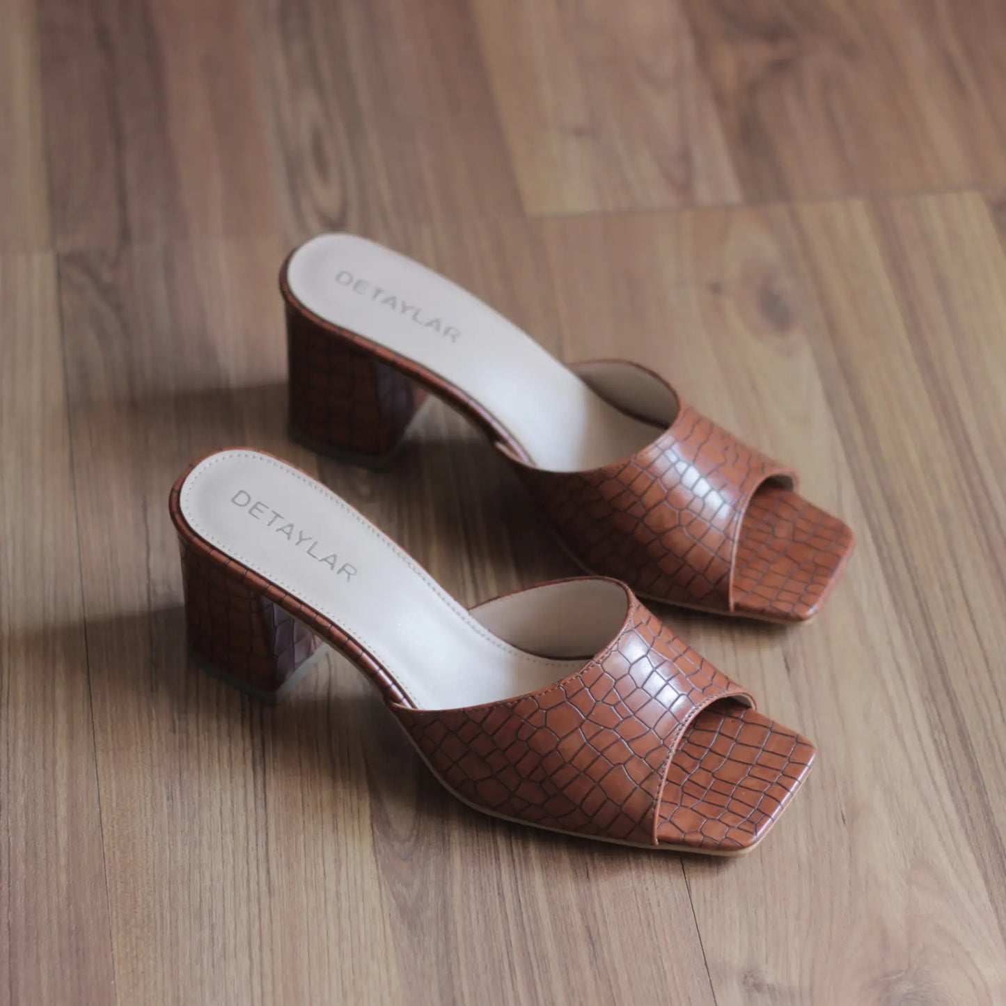 Croco Slip