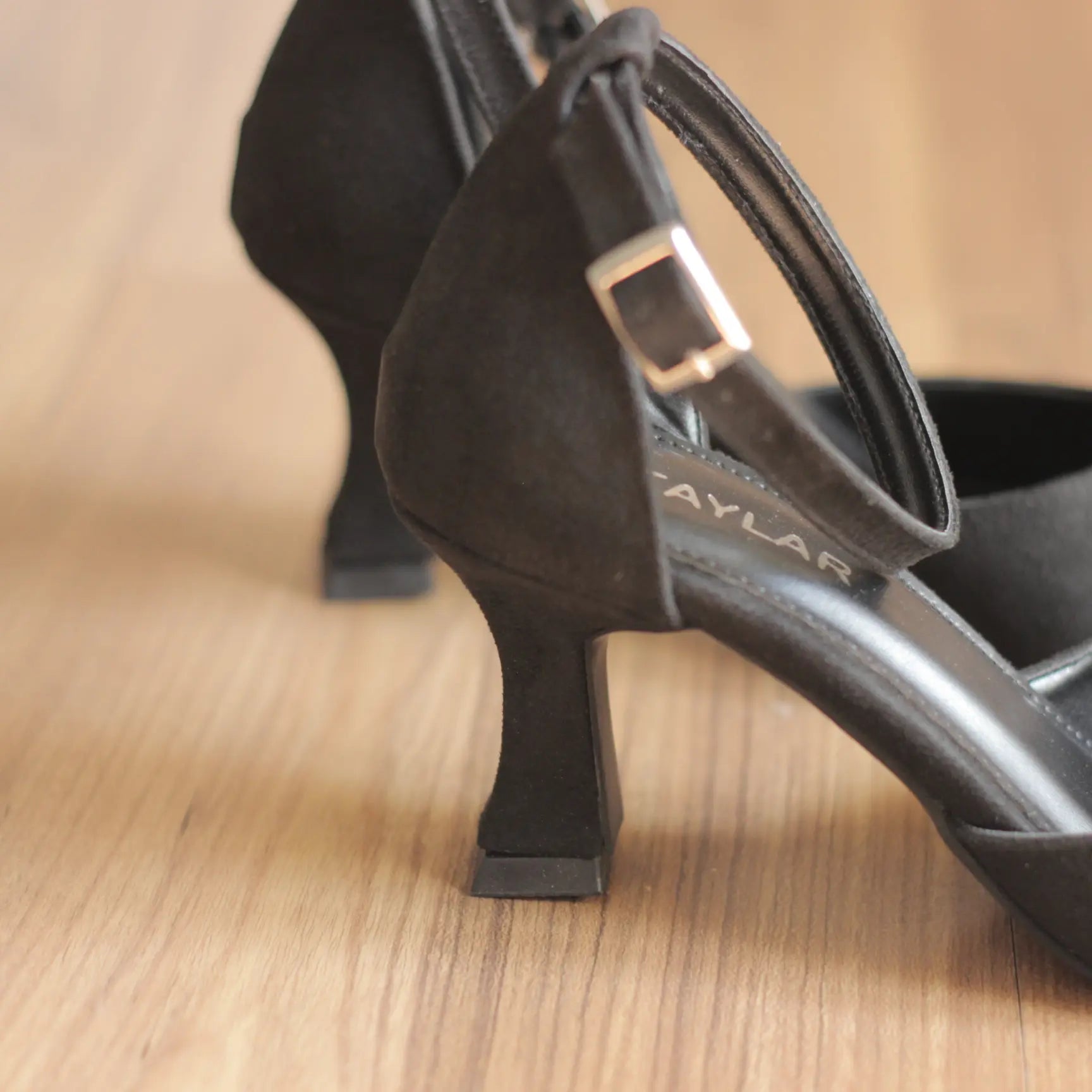 LAVINA – Soft Touch Suede Heels