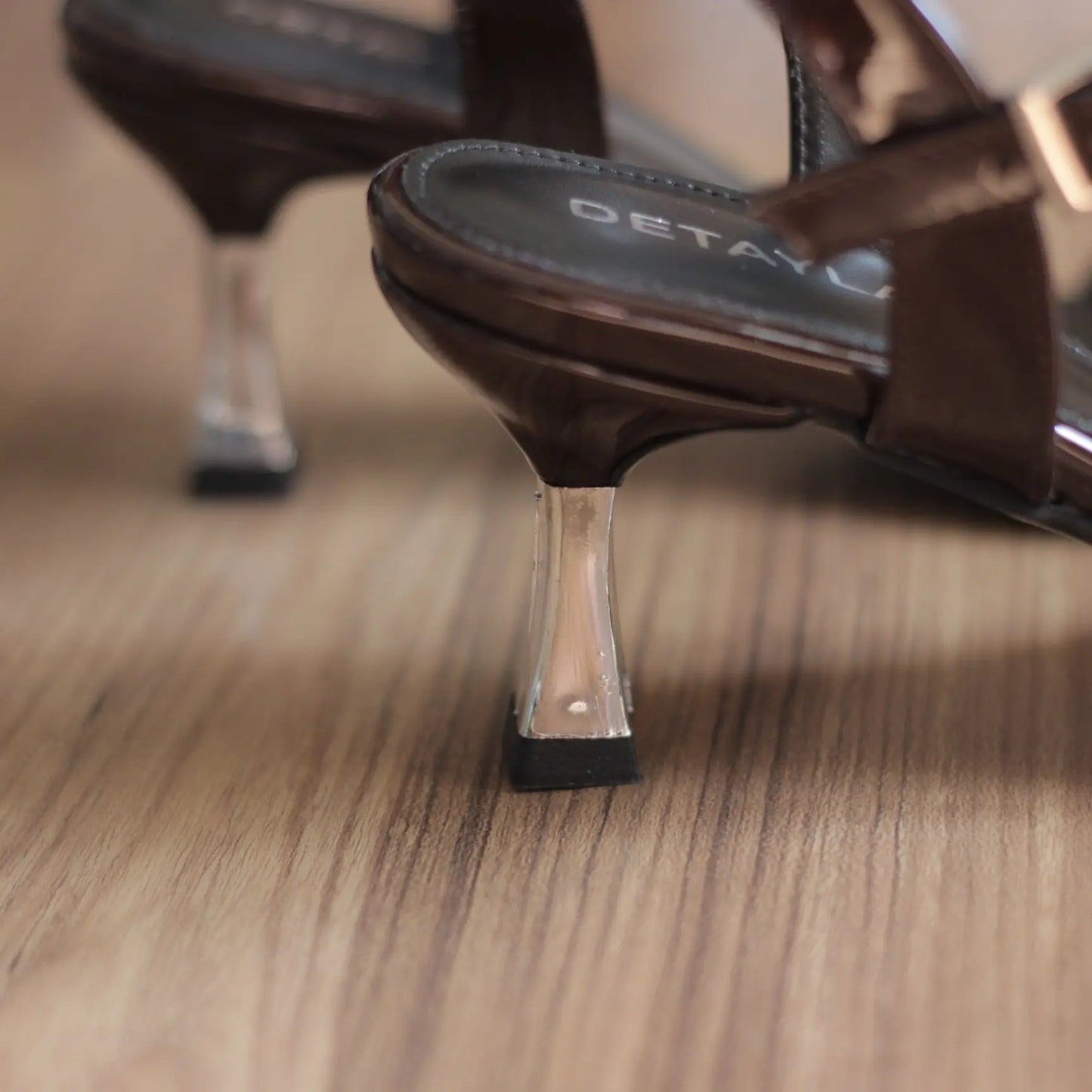 Rena – Minimal Muse Sandals