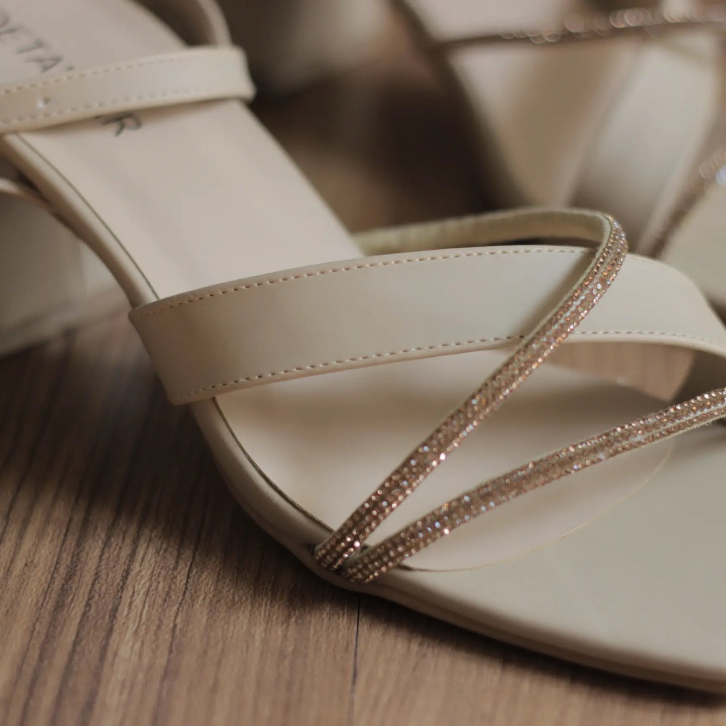 ZARENA – Royal Crystal Sandal