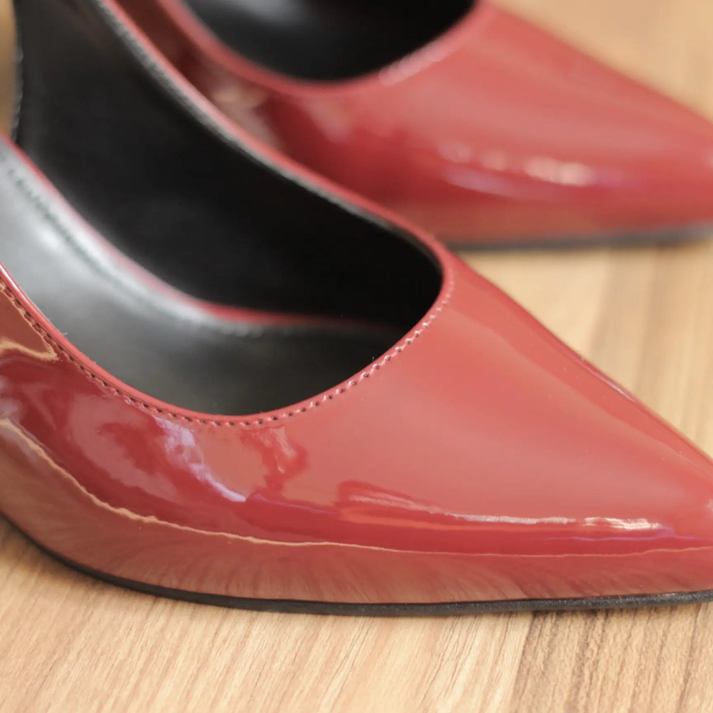 VELORA – Ice Shine Heels