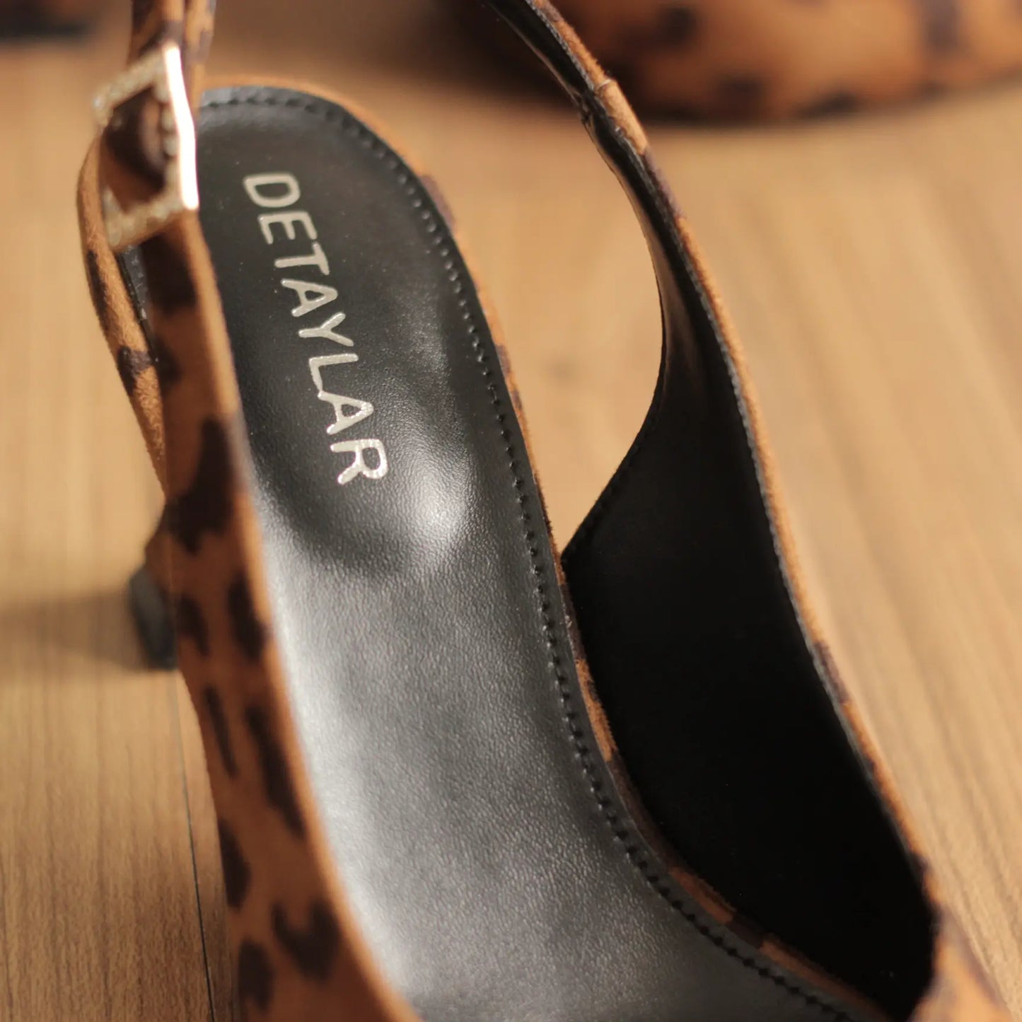 DALIA – Wild