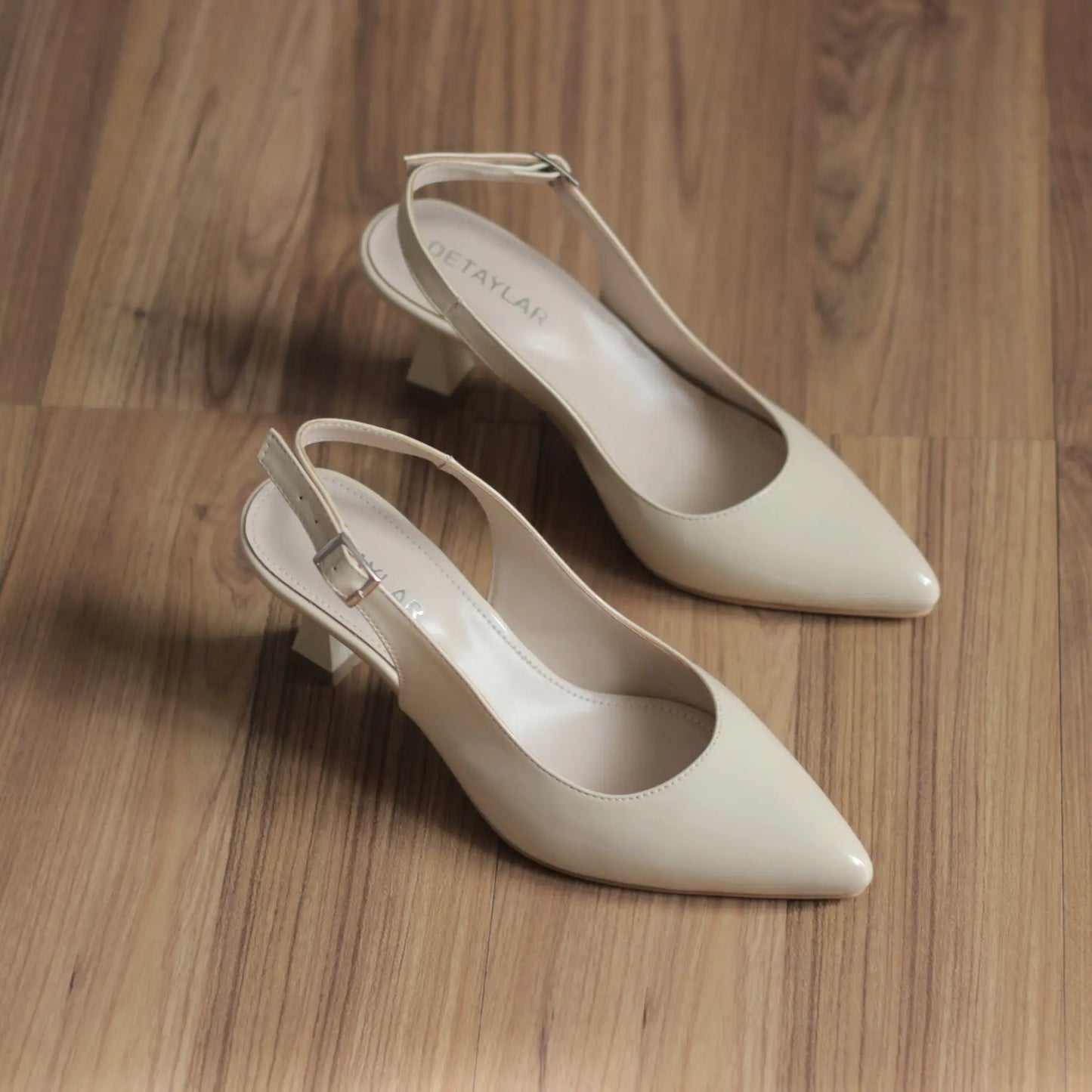 VELORA – Ice Shine Heels