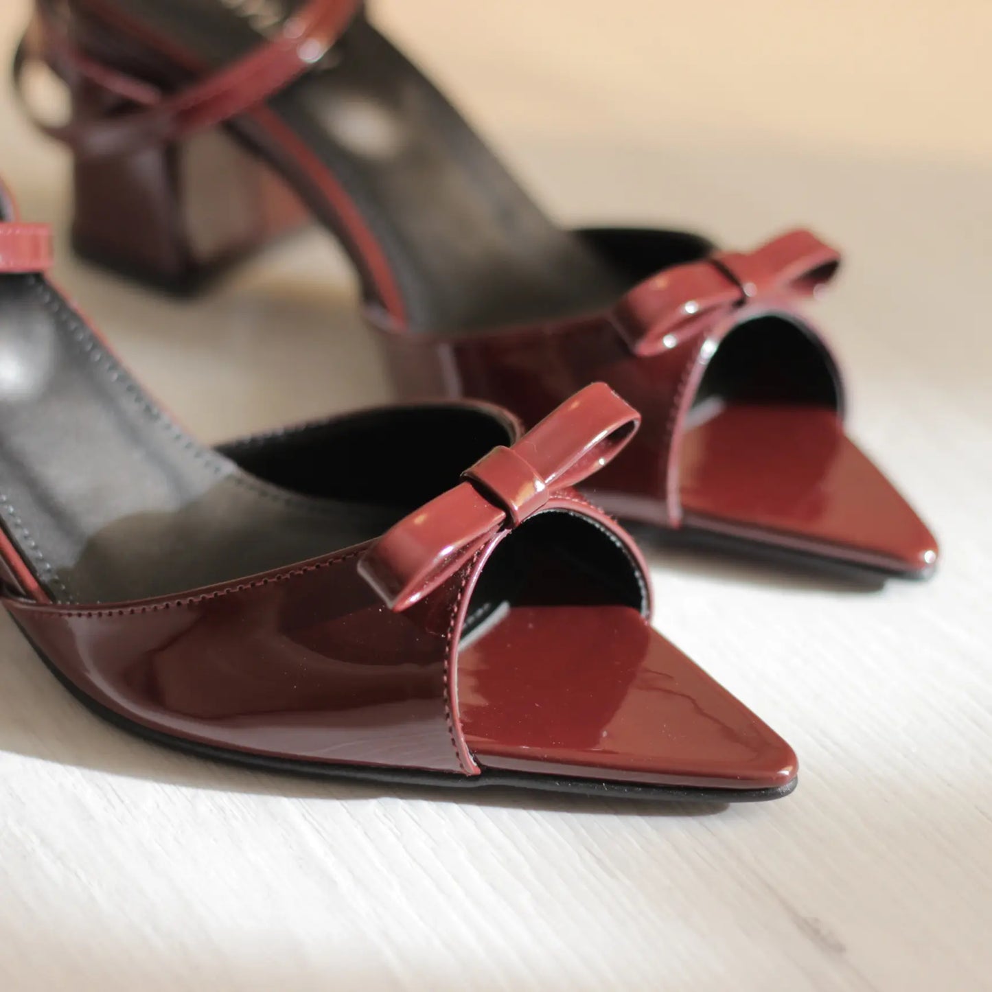 Luna Bow Sandal